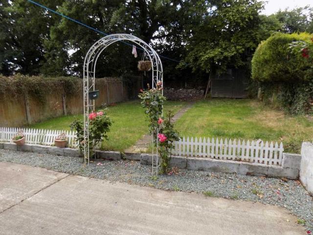 3 bedroom semi detached house to rent
