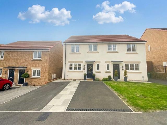 3 bedroom semi detached house to rent