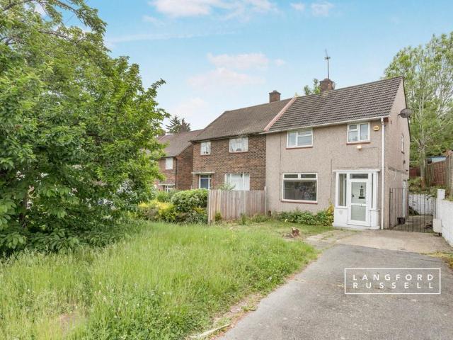 3 bedroom semi detached house to rent