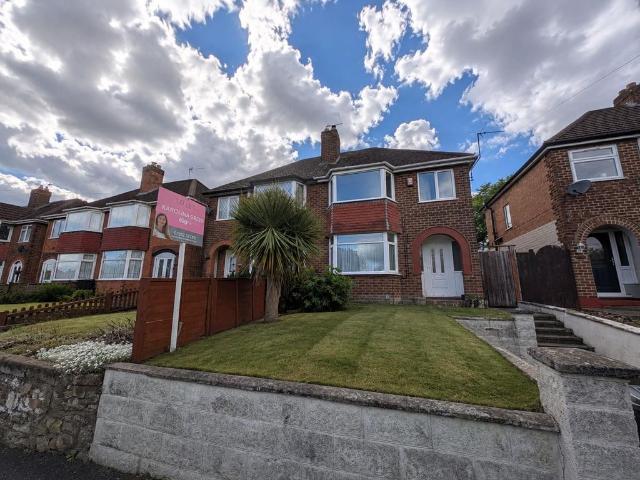 3 bedroom semi detached house to rent