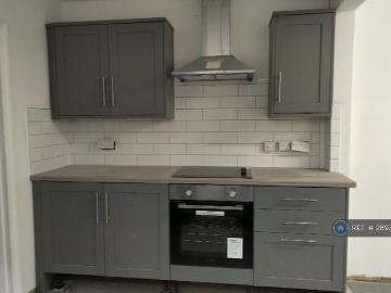 Fenland, East of England - Equipped kitchen