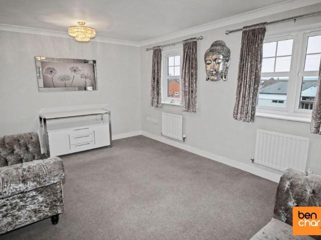 3 bedroom semi detached house to rent
