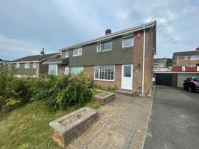 3 bedroom semi detached house to rent