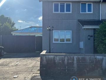 3 bedroom semi detached house to rent