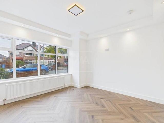 3 bedroom semi detached house to rent