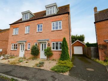 3 bedroom semi detached house to rent