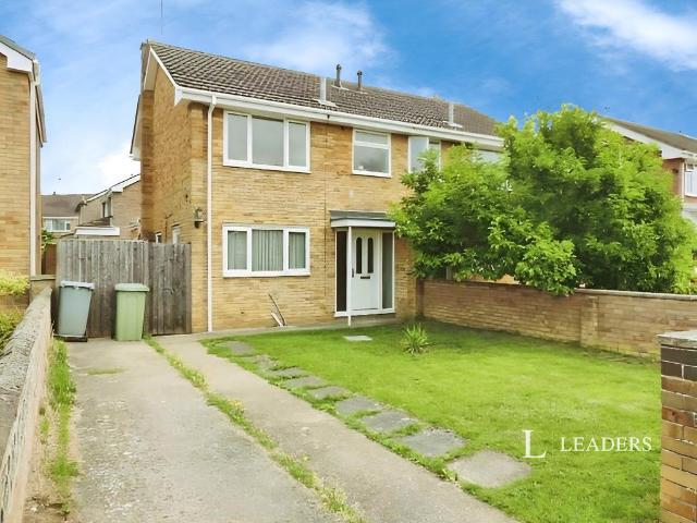 3 bedroom semi detached house to rent