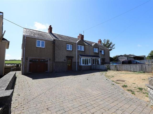 3 bedroom semi detached house to rent
