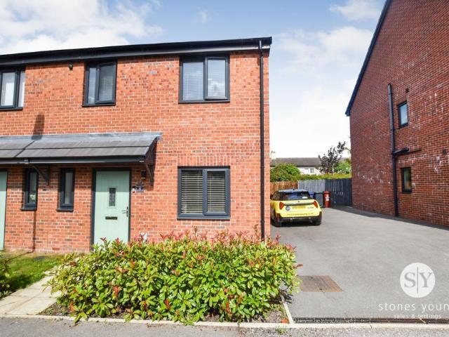 3 bedroom semi detached house to rent