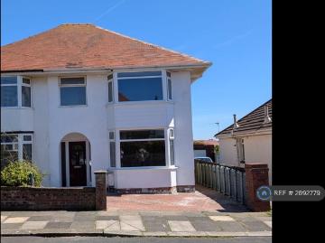 3 bedroom semi detached house to rent