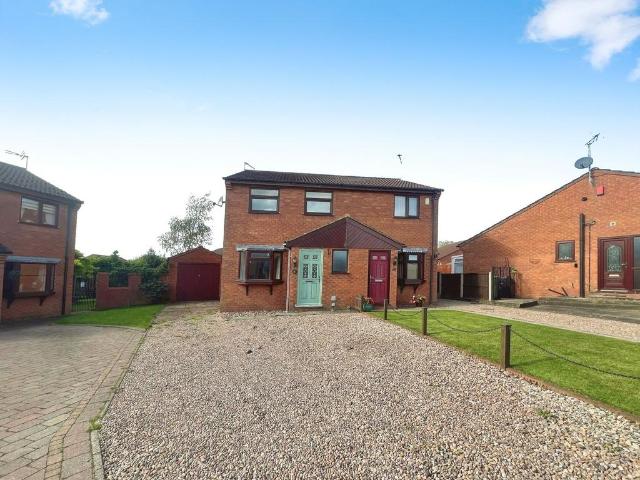 3 bedroom semi detached house to rent