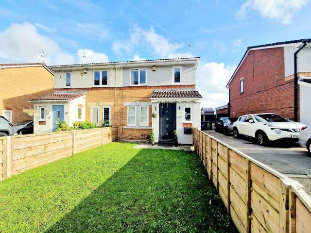 3 bedroom semi detached house to rent