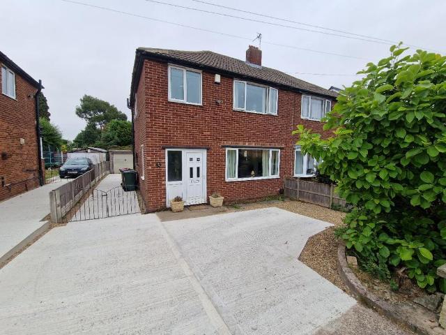 3 bedroom semi detached house to rent