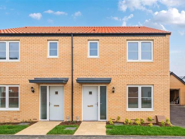 3 bedroom semi detached house to rent