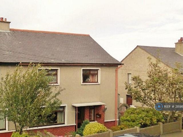 3 bedroom semi detached house to rent