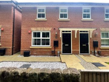 3 bedroom semi detached house to rent