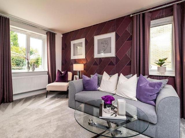 3 bedroom semi detached house to rent