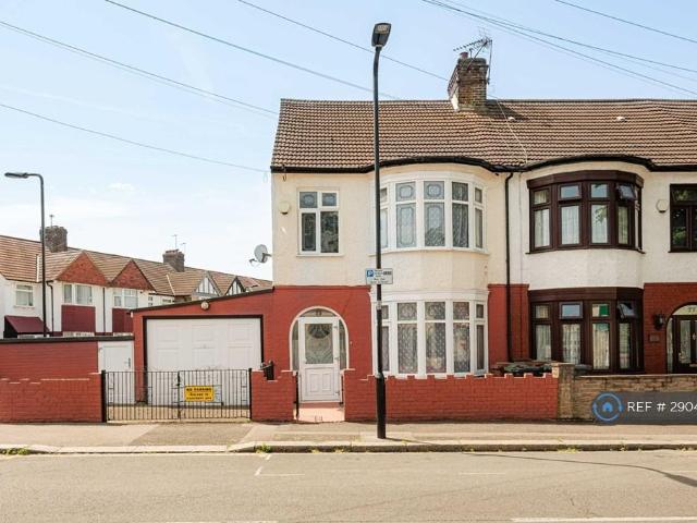 3 bedroom semi detached house to rent