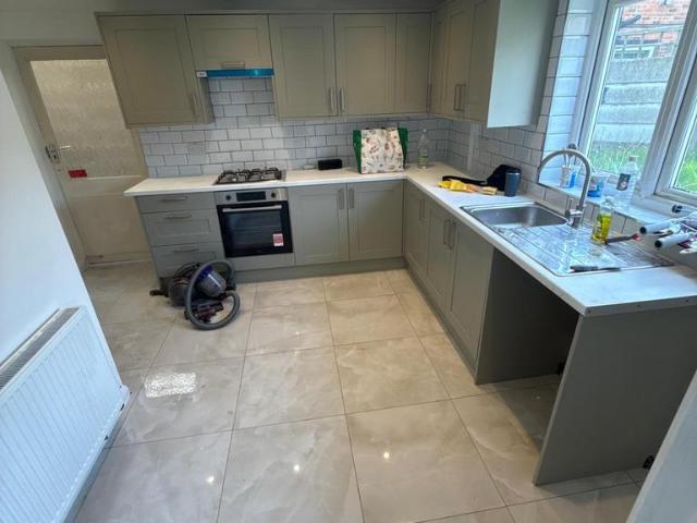 3 bedroom semi detached house to rent