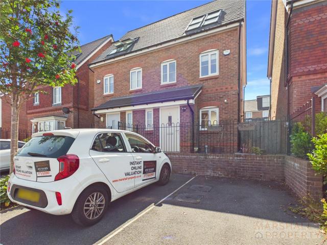3 bedroom Semi detached house to rent