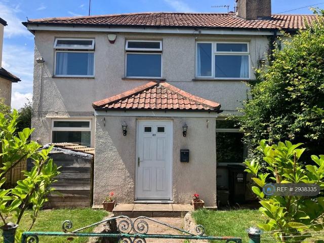 3 bedroom semi detached house to rent