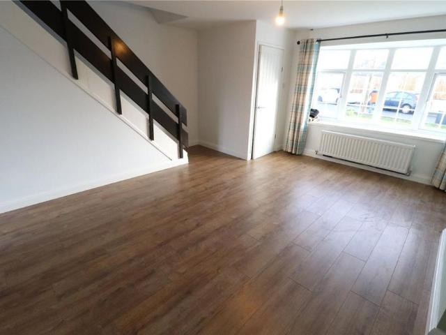 3 bedroom semi detached house to rent