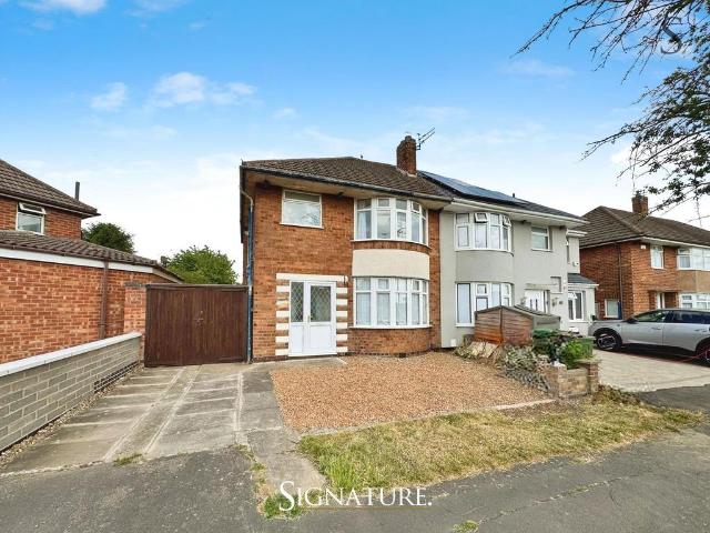 3 bedroom semi detached house to rent