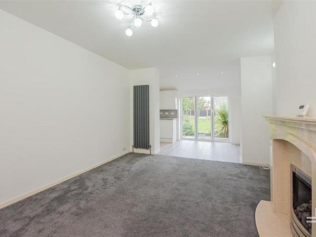 3 bedroom semi detached house to rent
