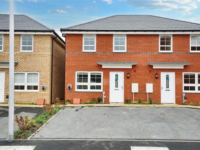 3 bedroom semi detached house to rent