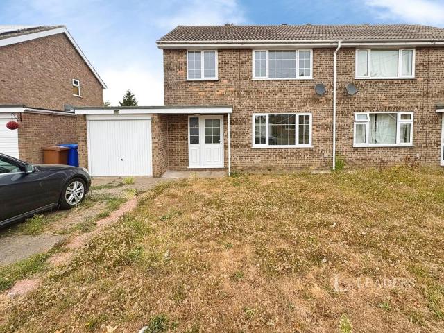 3 bedroom semi detached house to rent