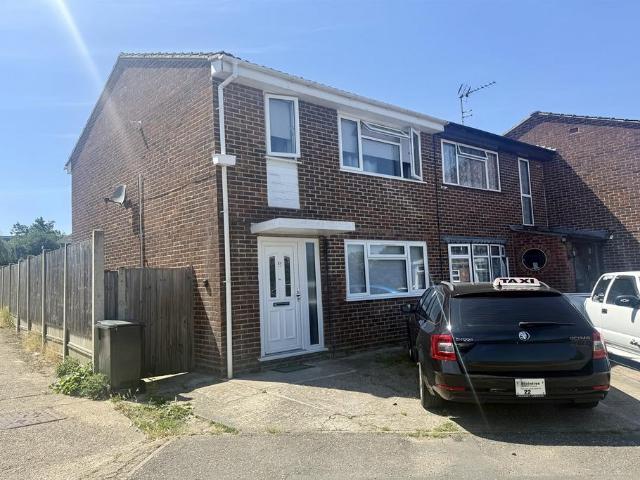 3 bedroom semi detached house to rent