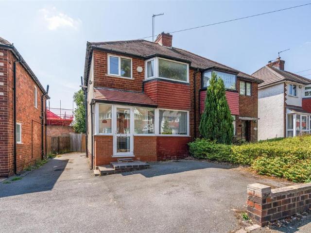 3 bedroom semi detached house to rent