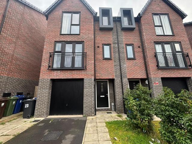 3 bedroom semi detached house to rent