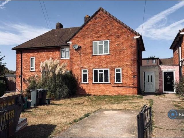 3 bedroom semi detached house to rent