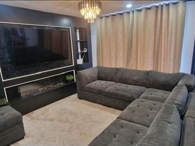 4 bedroom semi detached house to rent