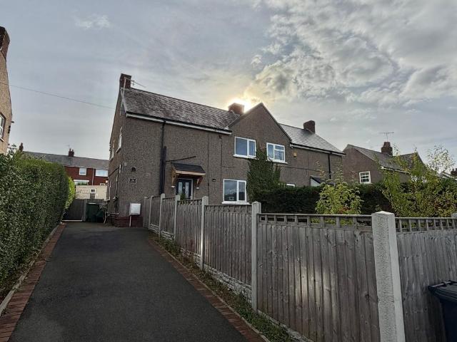 3 bedroom semi detached house to rent