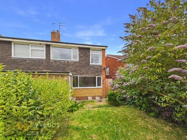3 bedroom semi detached house to rent