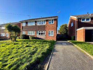 3 bedroom semi detached house to rent