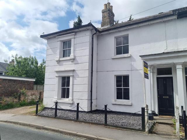 3 bedroom semi detached house to rent