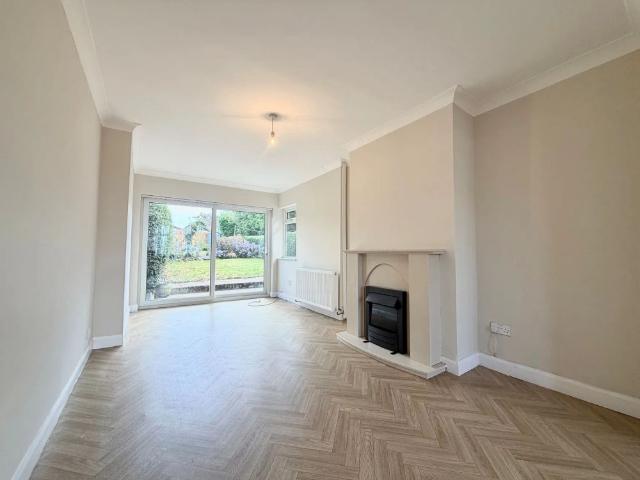 3 bedroom semi detached house to rent