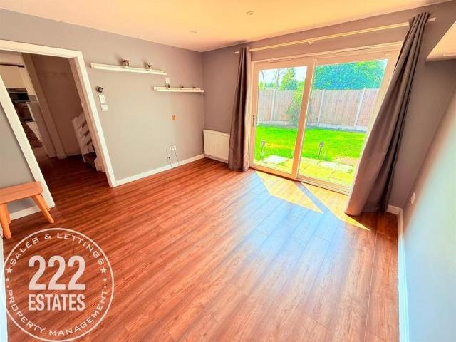 3 bedroom semi detached house to rent