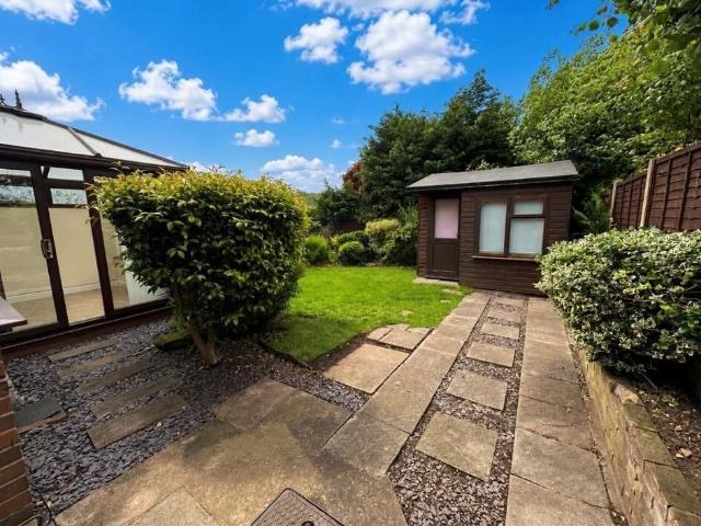 3 bedroom semi detached house to rent