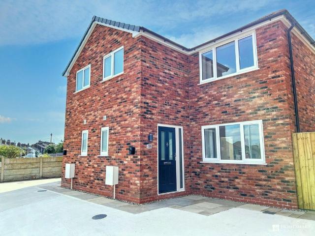 3 bedroom semi detached house to rent