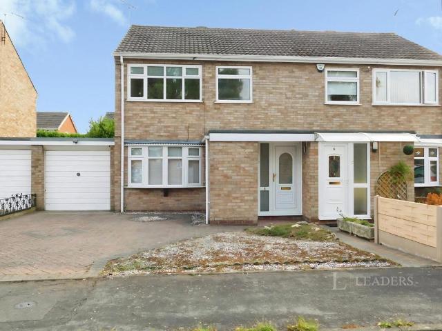 3 bedroom semi detached house to rent