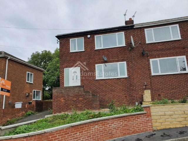 3 bedroom semi detached house to rent