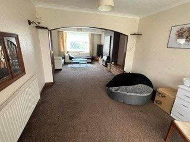 3 bedroom semi detached house to rent