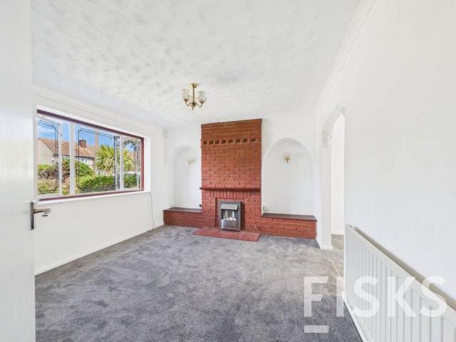 3 bedroom semi detached house to rent