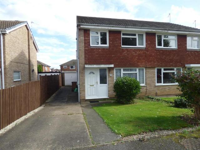 3 bedroom semi detached house to rent