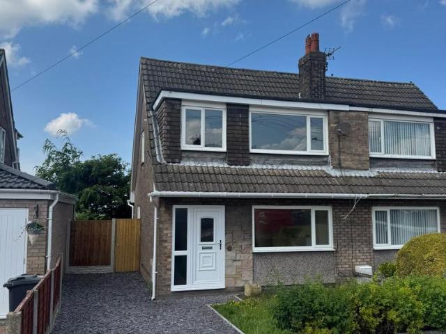3 bedroom semi detached house to rent