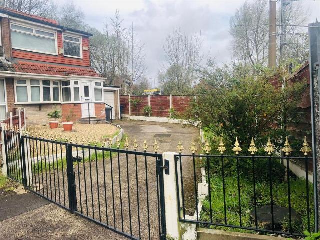 3 bedroom semi detached house to rent